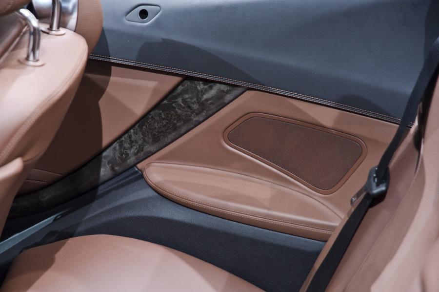  BMW 6-Series Convertible 2011 года  (фото 298 из 320)